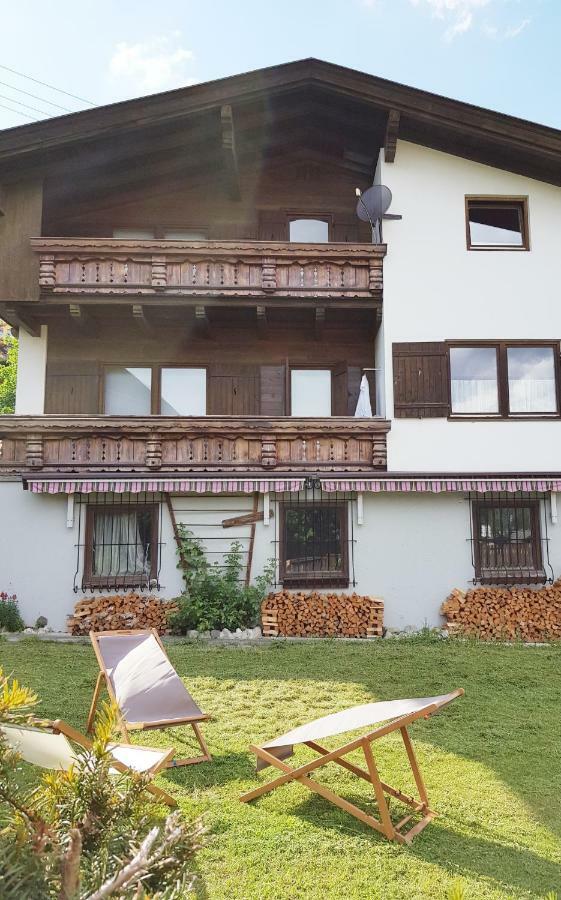 Family Friendly Chalet - Central With Beautiful Mountain Views Seefeld in Tirol Exterior photo